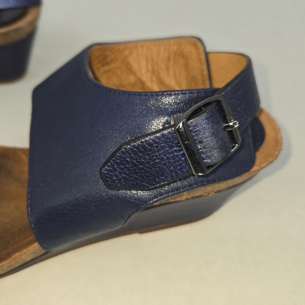 Sofft Wedge Sandals Womens 7M Blue Leather Metallic Strappy Comfort Summer - Picture 3 of 13